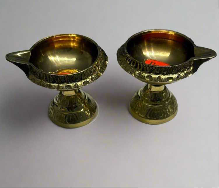 Mini Brass Diya, Kubera agal vilakku – 2 Inch Traditional Oil Lamps - Each